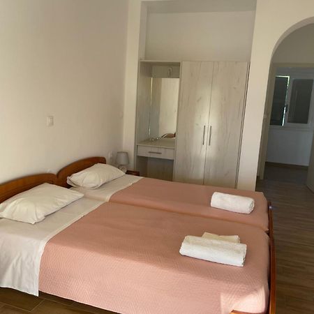 Nafsika Apartments Agios Georgios Pagon Bagian luar foto